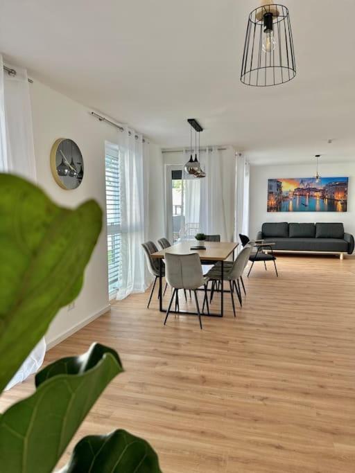 Amao-Pearl I Comfort Suite I 94Qm I Kingsize-Bett I Exklusiv Mit Balkon & Tiefgarage I Aufzug Offenburg Exterior foto